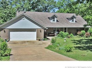 205 Hazel St, Gore, OK 74435