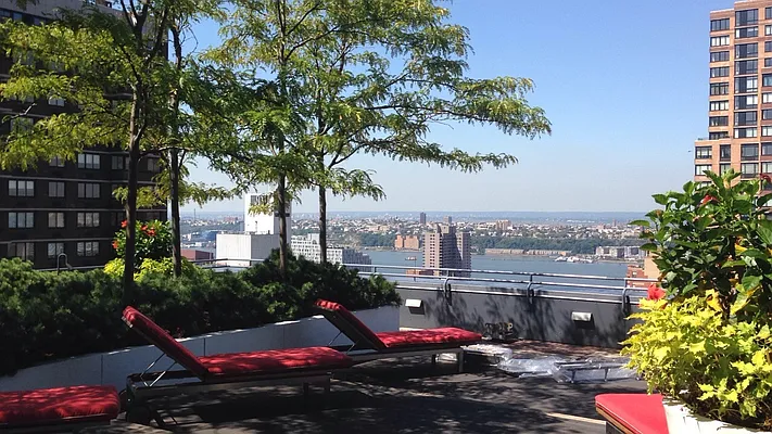 Sold by Nest Seekers International | media 9