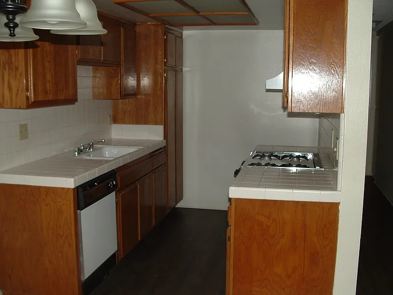 Baywood Apartment Homes — Photo 27