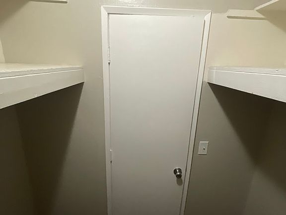 4th image of 4138 50th St APT 10