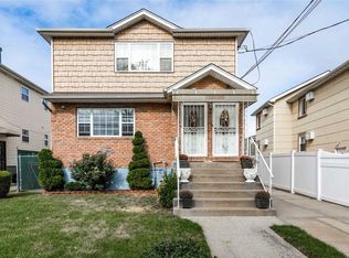 14520 227th St, Springfield Gardens, NY 11413