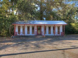 2179 N Main St, Gladewater, TX 75647