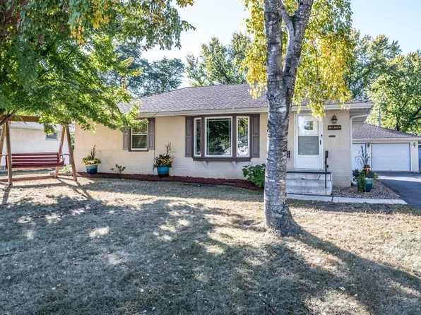 351 E 97 1/2 St, Bloomington, MN 55420