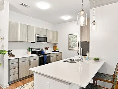 Bradley Park Apartments (LEGACY)
