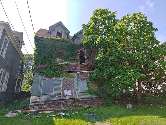 2nd image of 126 McKinley Ave