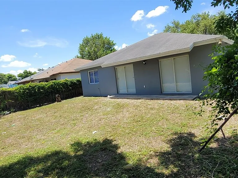 10270 SW 173rd Ter — Photo 11