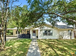 904 Kirk St, Taylor, TX 76574