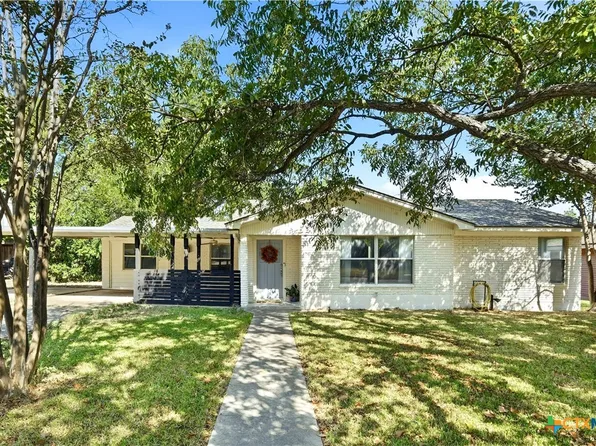 904 Kirk St, Taylor, TX 76574