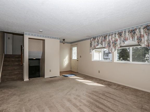 4th image of 4076 Circlewood Dr
