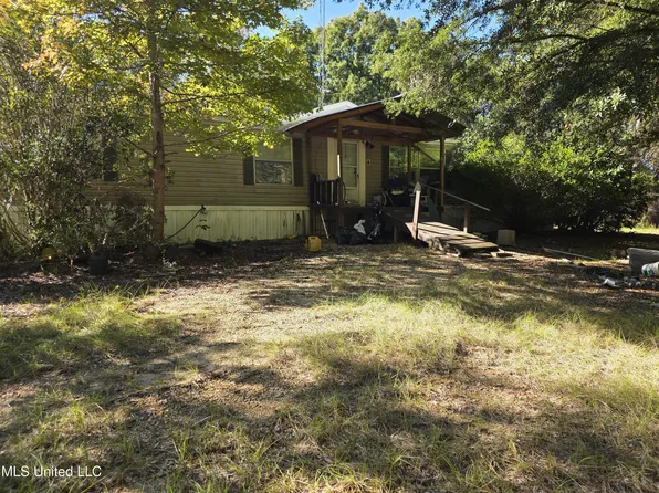 2862 Wallace Dr SW, Bogue Chitto, MS 39629