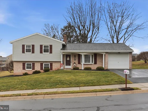 842 N 4th St, Denver, PA 17517