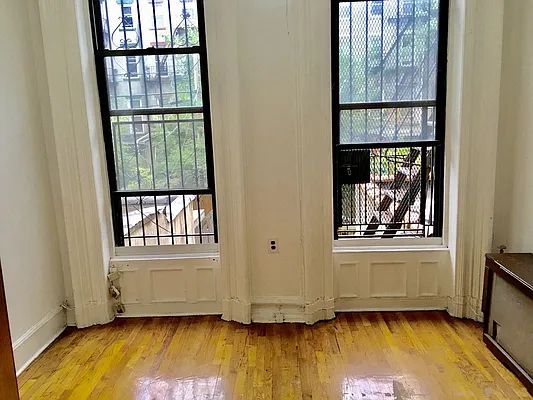 Rented by Fifth & Forever LLC | media 14