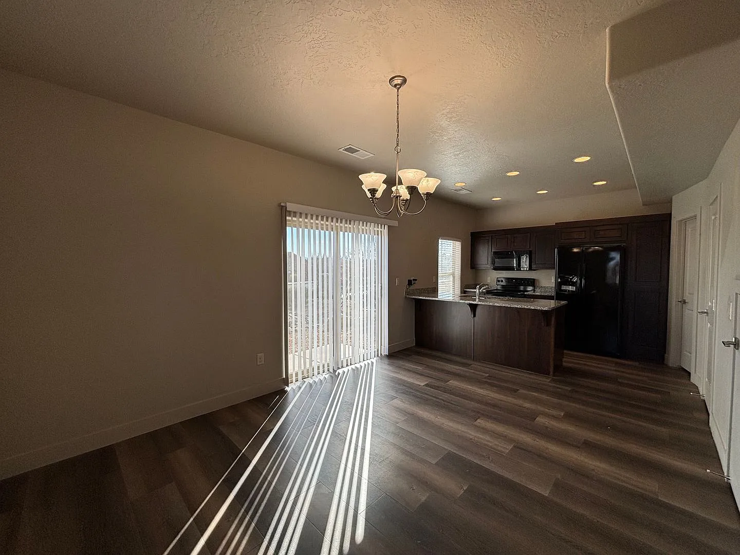 Spacious Townhome For Rent! — Photo 4