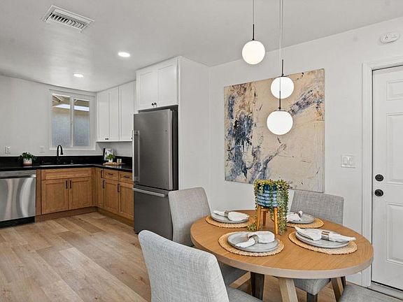 4th image of 4016 Mira Costa St