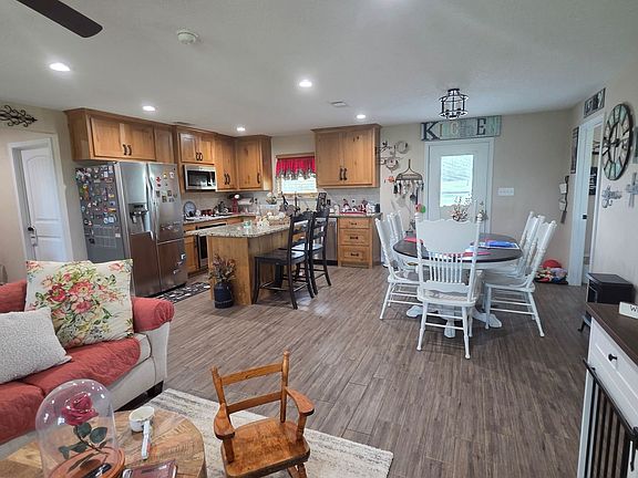 5th image of 511 Erwin Rd