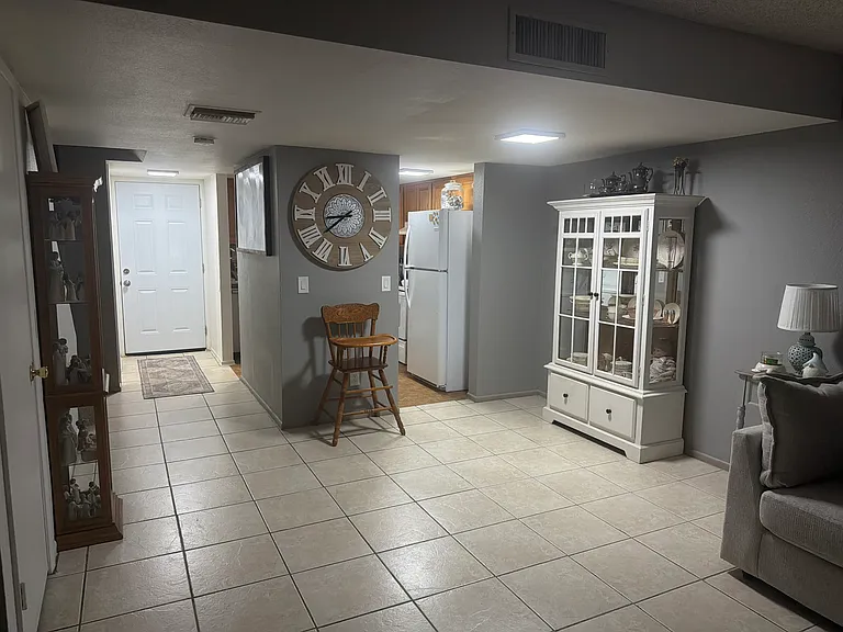 2383 S Apache Dr — Photo 10