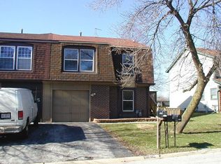 224 Juniper Ln, Bolingbrook, IL 60440