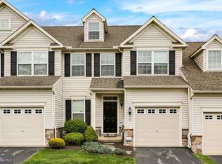 9 Chaser Ct, Reading, PA 19607