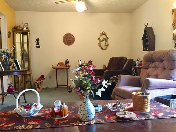 4th image of 972 Crisfield Dr