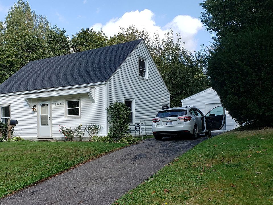 1st image of 2331 Hillside St