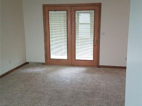 3rd image of 4129 Sunnycrest Dr