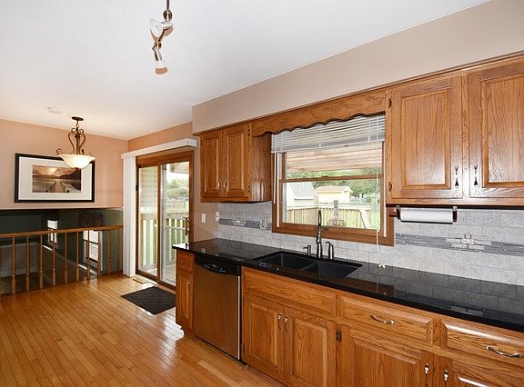 5th image of 20927 S Ron Lee Dr