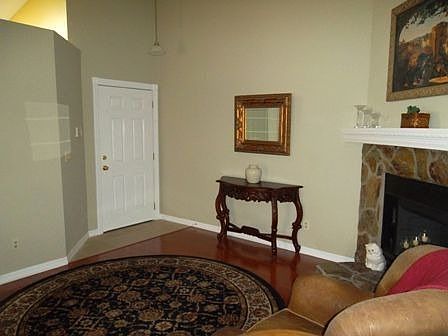 4th image of 3428 Shorncliffe Ln