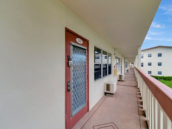 2nd image of 230 Preston F