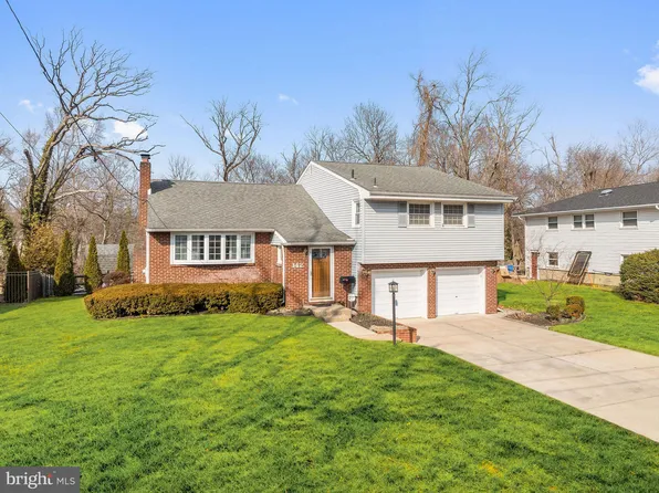 142 Cherry Tree Ln, Cherry Hill, NJ 08002