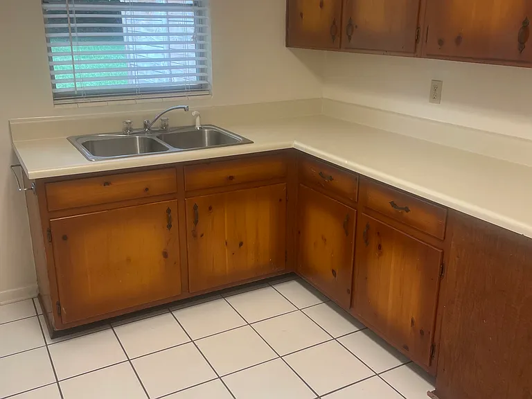1300 Waterline Dr — Photo 15