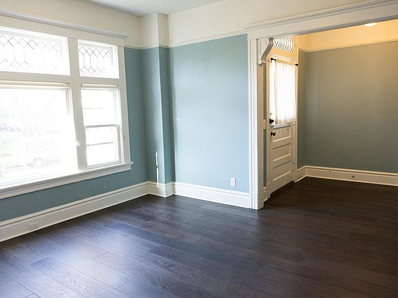 Living room (13 ft x 13 ft) and entry way (7 ft x 8 ft)