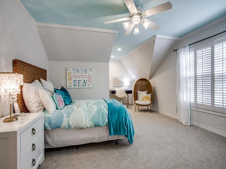 3909 Greenbrier Dr — Photo 27