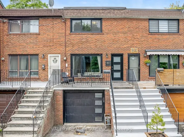 80 Saulter St, Toronto, ON M4M 2H7