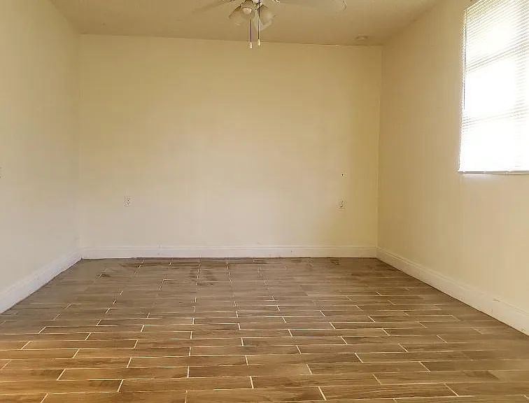 257 Whittier Ave — Photo 23