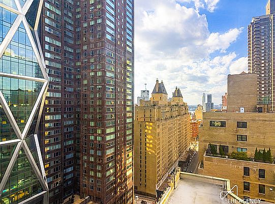 4th image of 301 W 57th St APT 17G