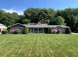 6729 Walnut Creek Dr, Fairview, PA 16415