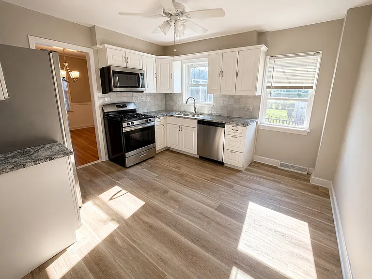 1518 Cleveland Ave — Photo 11