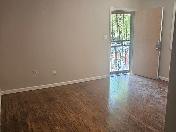 4th image of 245 Stafford St NW #A