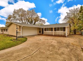 2421 Ridgewood St, Irving, TX 75062