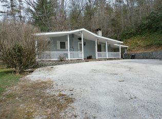 977 Franklintown Rd, Spruce Pine, NC 28777