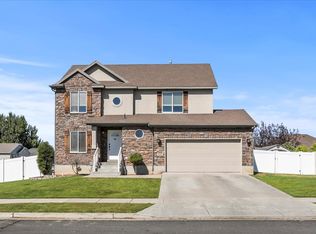 1112 S 1825 W, Syracuse, UT 84075