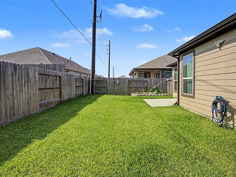 7219 Escondido Dr — Photo 18