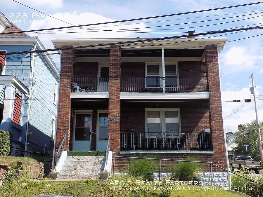 228 Park Ave #1 photo 1