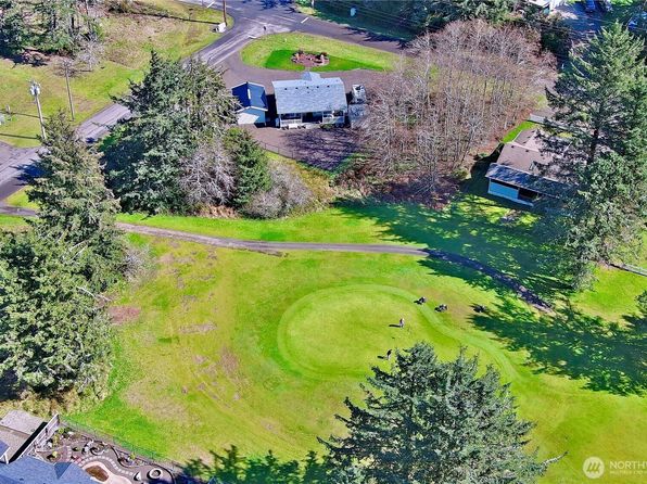 199 Albatross Street NE, Ocean Shores, WA 98569