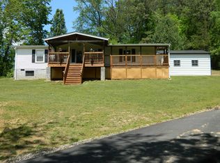 136 Weeping Cherry Dr, Candler, NC 28715