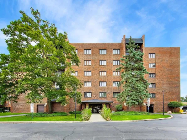 9346 Landings Ln #406-DES, Des Plaines, IL 60016