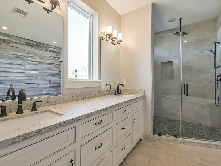 2422 Hadley St — Photo 36