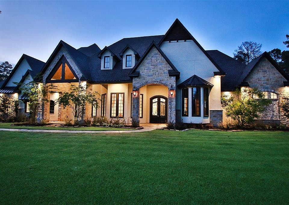 1st image of 28333 Breezy Ct