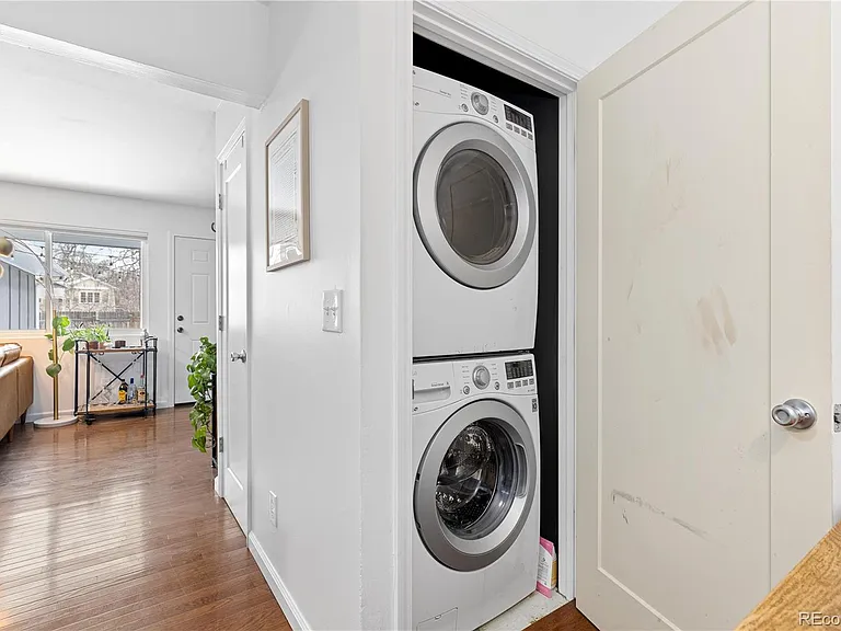 49 S Hazel Ct — Photo 10