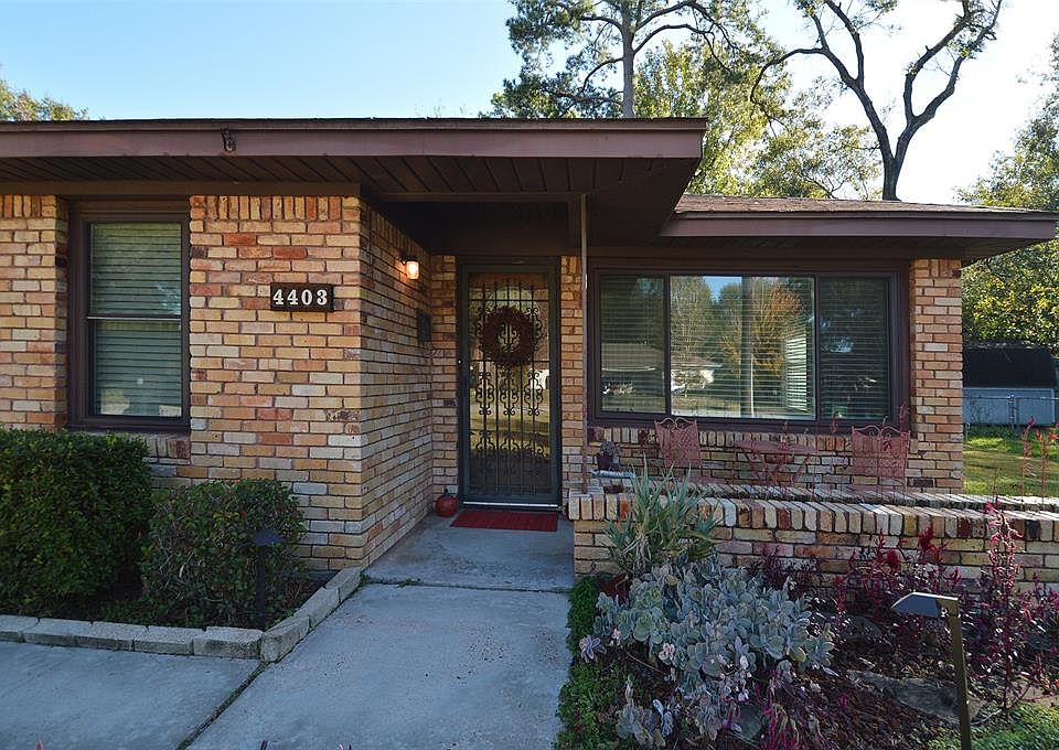 1st image of 4403 Randwick Dr